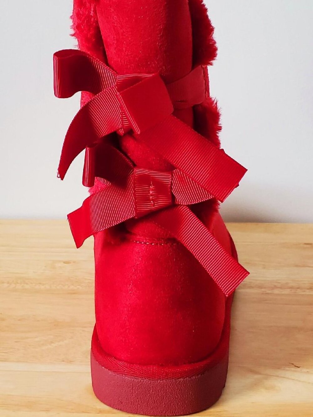 Ribbon Razzled! - Picture 2 of 3